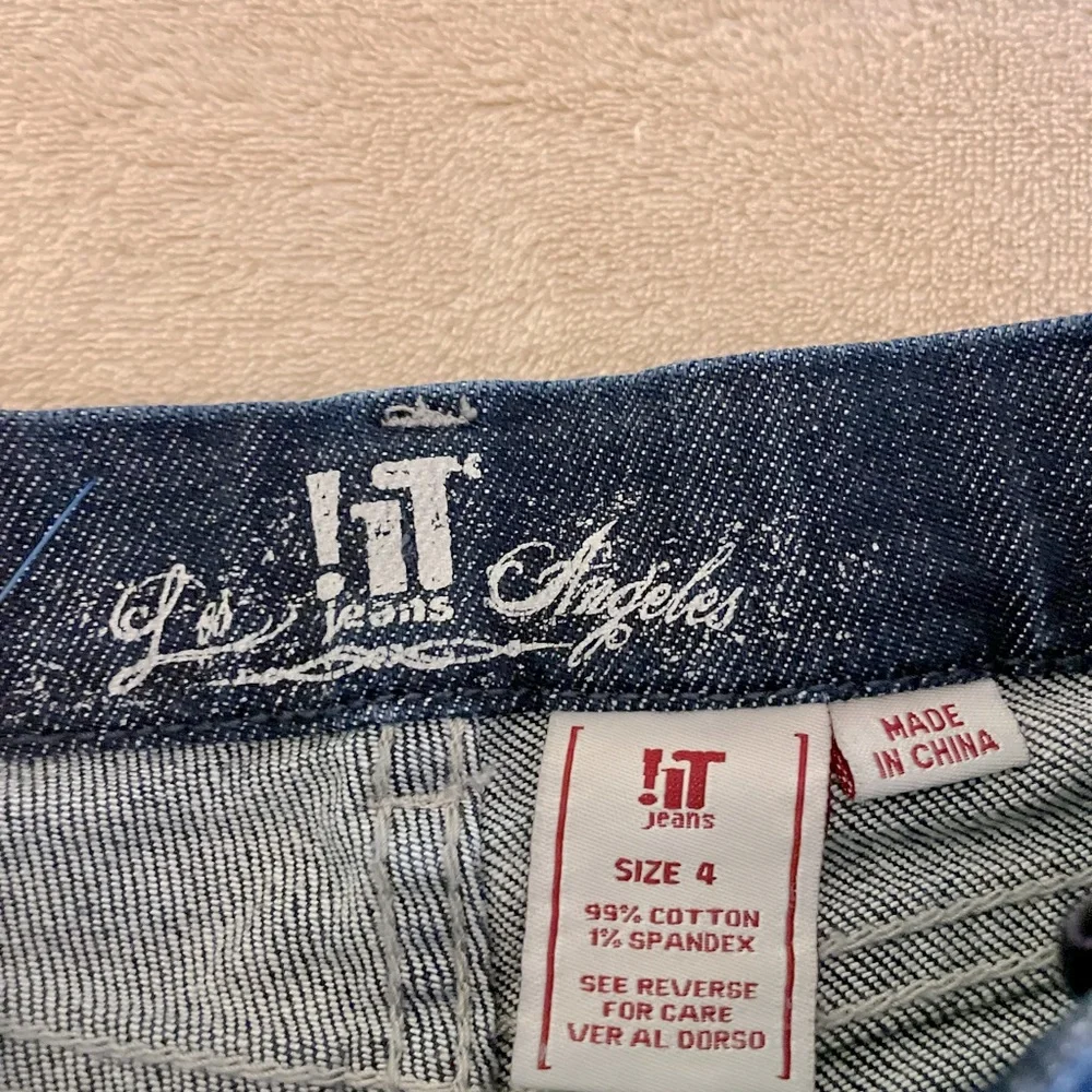IT Los Angeles Toddler Straight Leg Jeans - Size 4 - Picture 9 of 9
